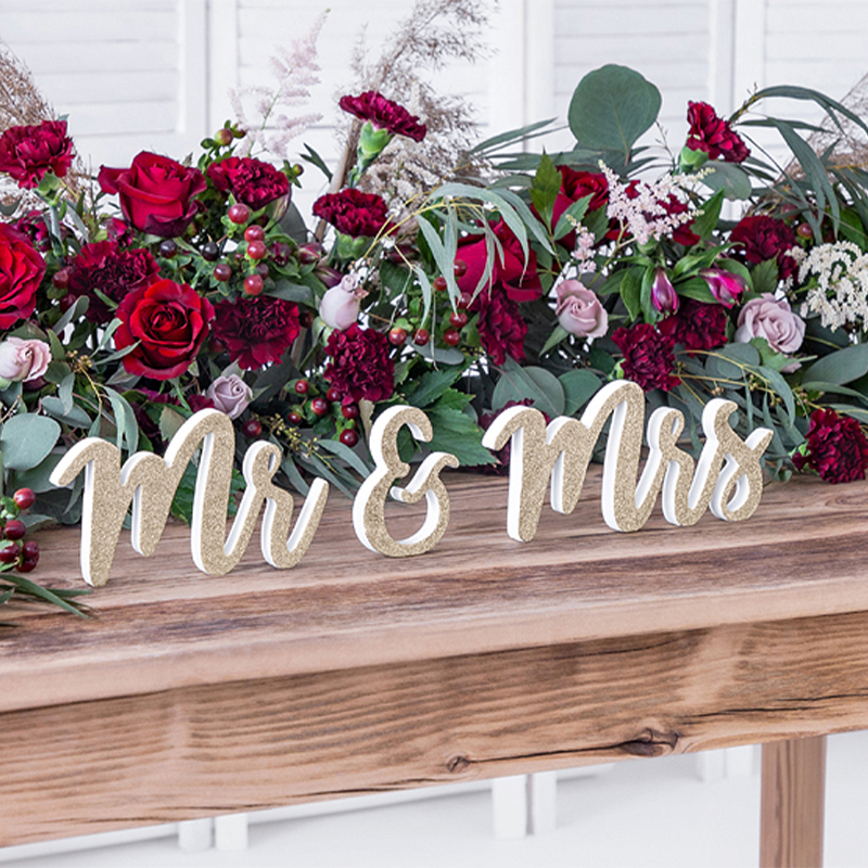 3D Mr & Mrs Træskilt Guld