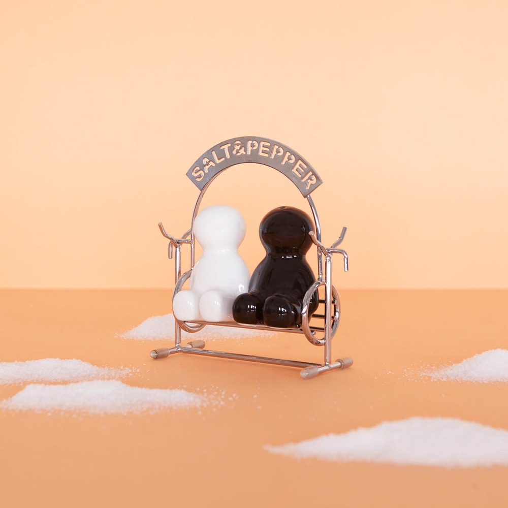 Salt & Pepper Salt- og Peberbøsser Sort/Hvid (13 x 11 x 5 cm) - Temashop