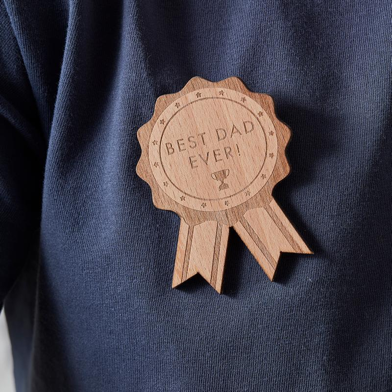 Best Dad Ever Broche (8 x 6 cm) | Fars dag Badges / Brocher - Smykker - Temashop