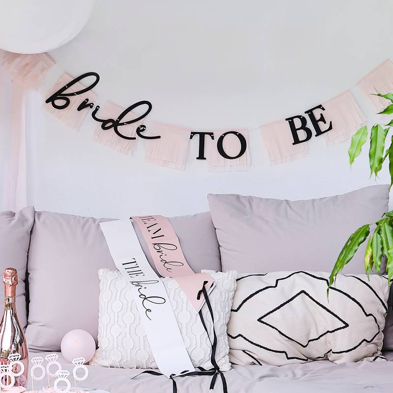 Bride To Be Guirlande Sort/Lyserød - 1 stk (1,5 m) | Bachelorette Guirlander - Temashop