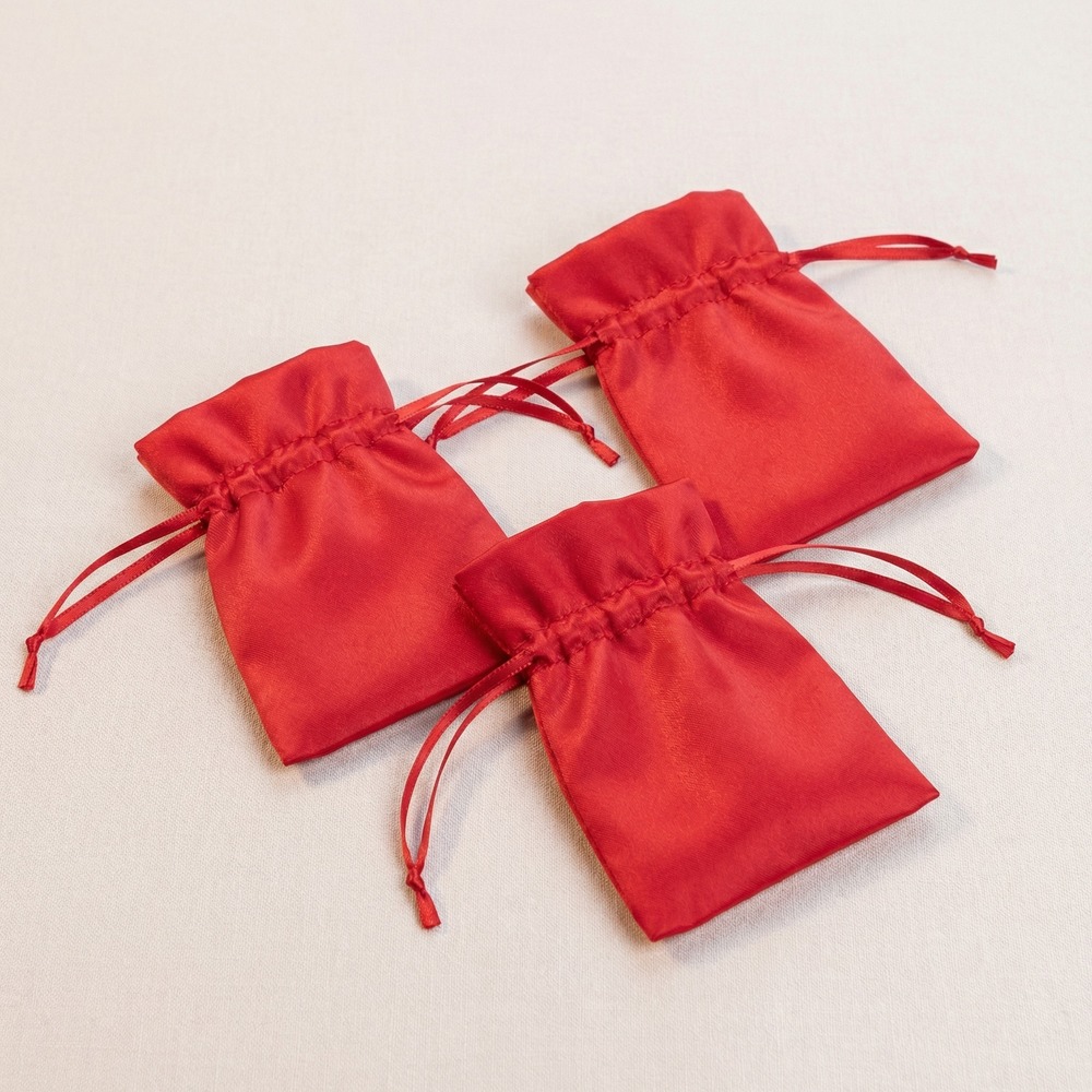 Satin Stofposer Rød - 4 stk (8 x 10 cm) | Rødt tema Stofposer - Temashop