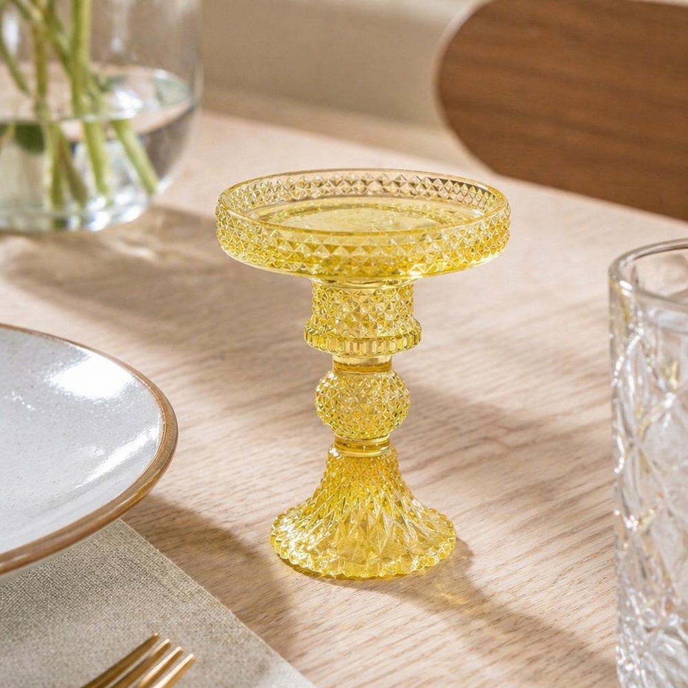 Pedestal Lysestage Gul - 1 stk (8,8 x 11,8 cm) | Gul tema Lys / lysestager - Temashop