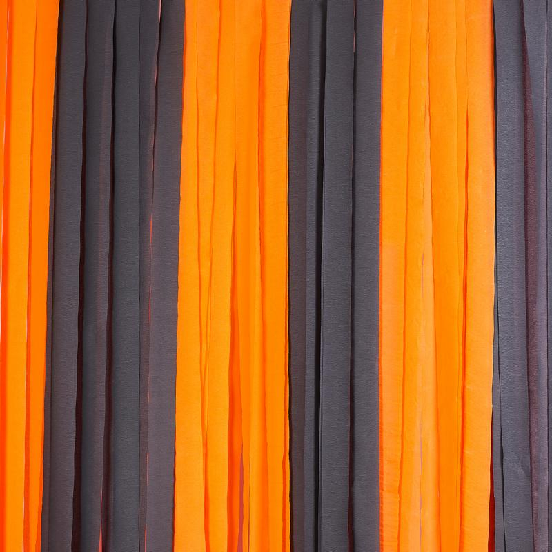 Crepepapir Backdrop Orange/Sort