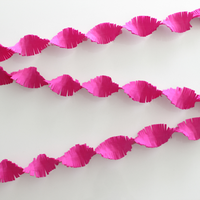 Crepepapir Guirlande Pink