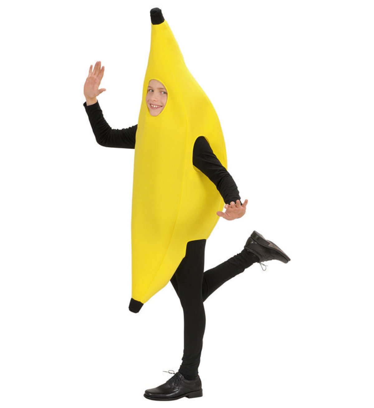 Barn i gult banankostume med sorte bukser, der står på ét ben og vinker