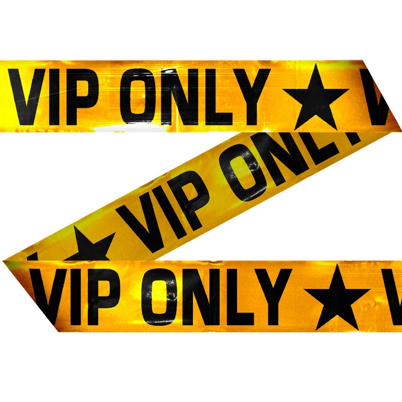 VIP Only Afspærringsbånd Gul/Guld - 1 rulle (15 m) | Hollywood Afskærmningsbånd - Temashop