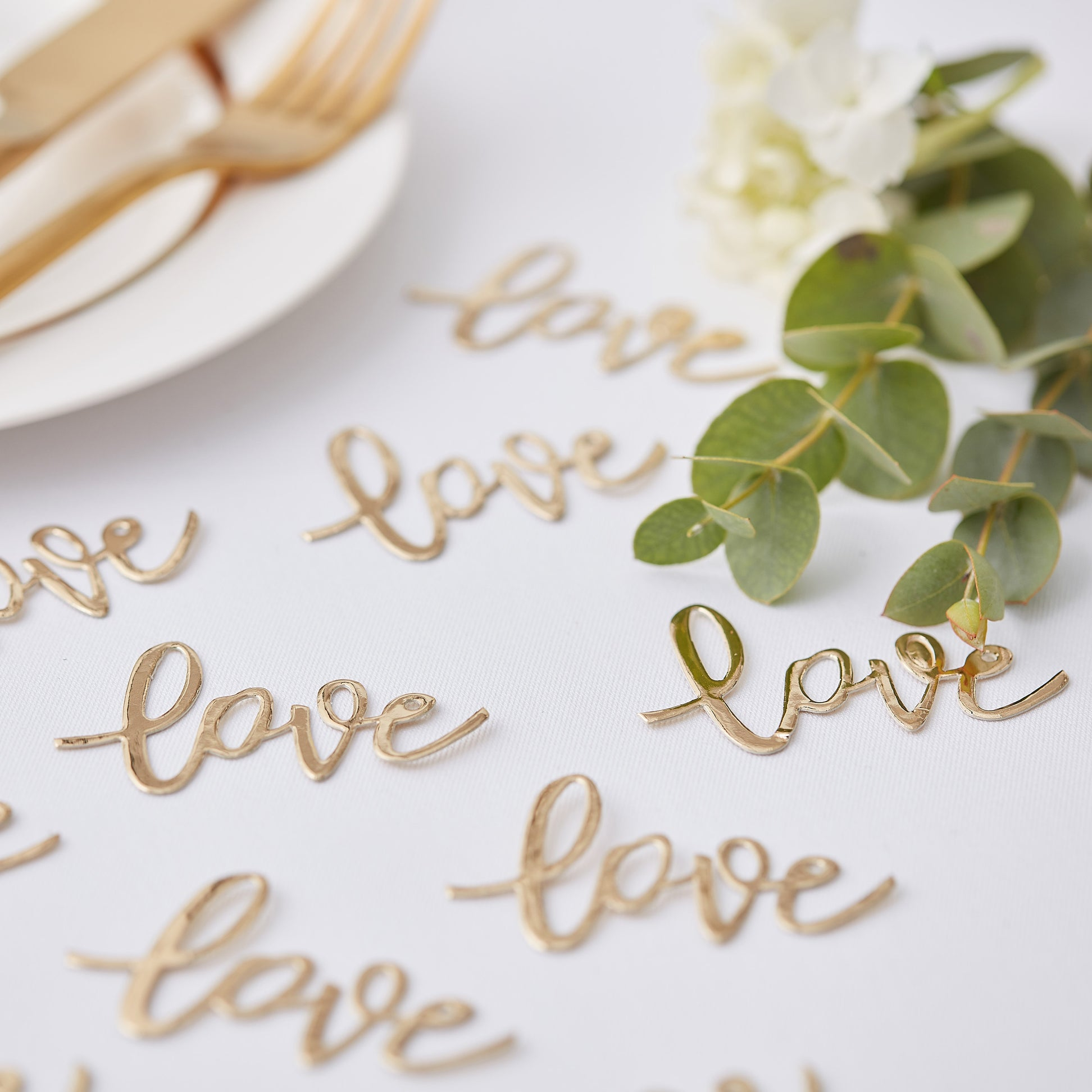 Love Konfetti Guld - 1 pose (6,5 x 3,5 cm) | Valentinsdag Konfetti - Temashop