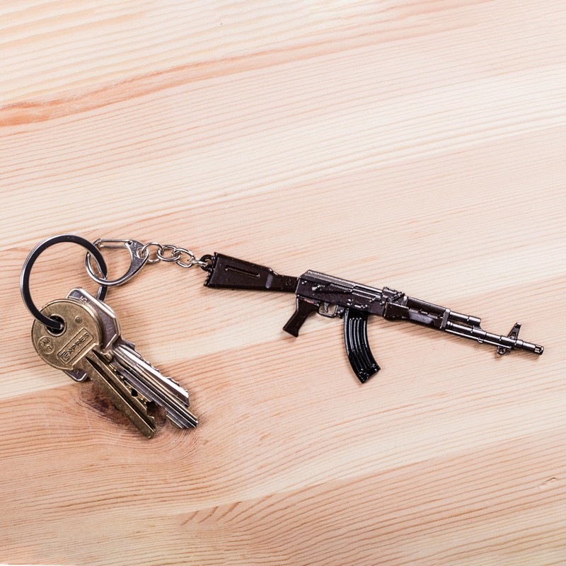 AK-47 Nøglering (11,5 cm) | Militær Nøgleringe - Temashop