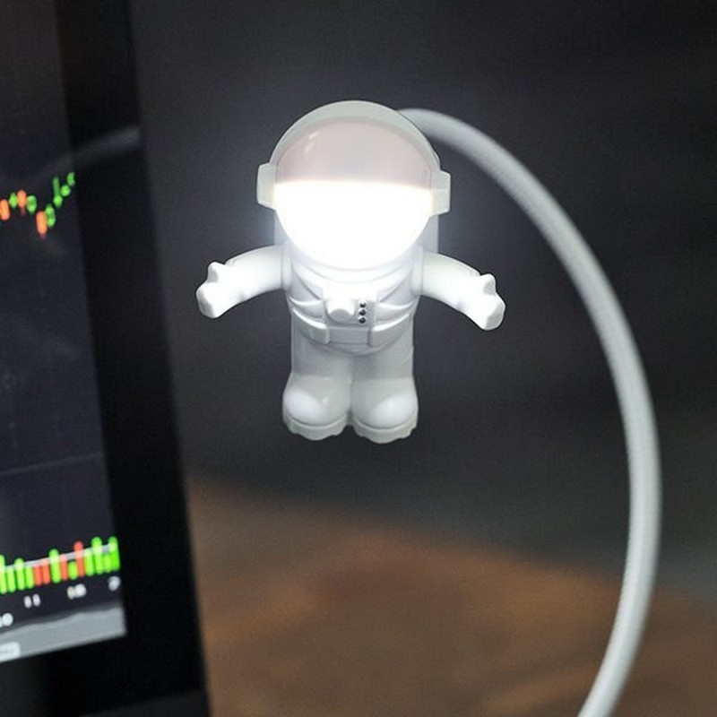 Astronaut USB Lampe Hvid (8,5 x 8,5 x 11,5 cm & 30 cm) | Astronaut Lamper - Temashop