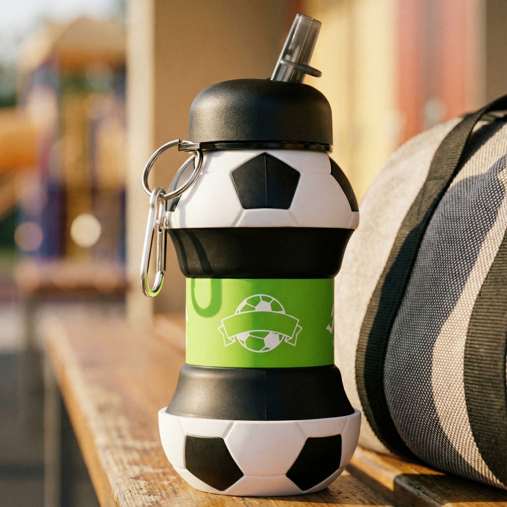 Fodbold Sammenklappelig Drikkedunk 550 ml (8,5 x 11 cm & 8,5 x 19 cm) | Fodbold Lommelærke / Drikketilbehør - Temashop