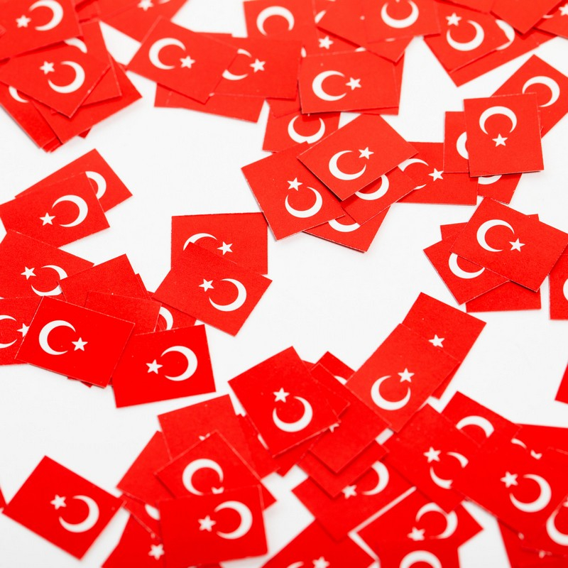 Tyrkiet Flag Konfetti - 150 stk | Tyrkiet Konfetti - Temashop
