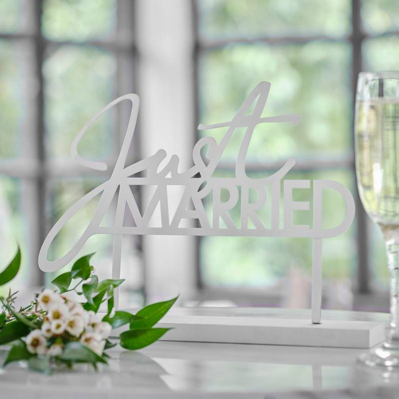 Just Married Træ Bordskilt Hvid