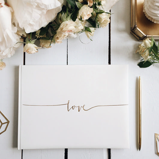 Love Gæstebog Guld/Hvid - 1 stk (24 x 18,5 cm) - Temashop
