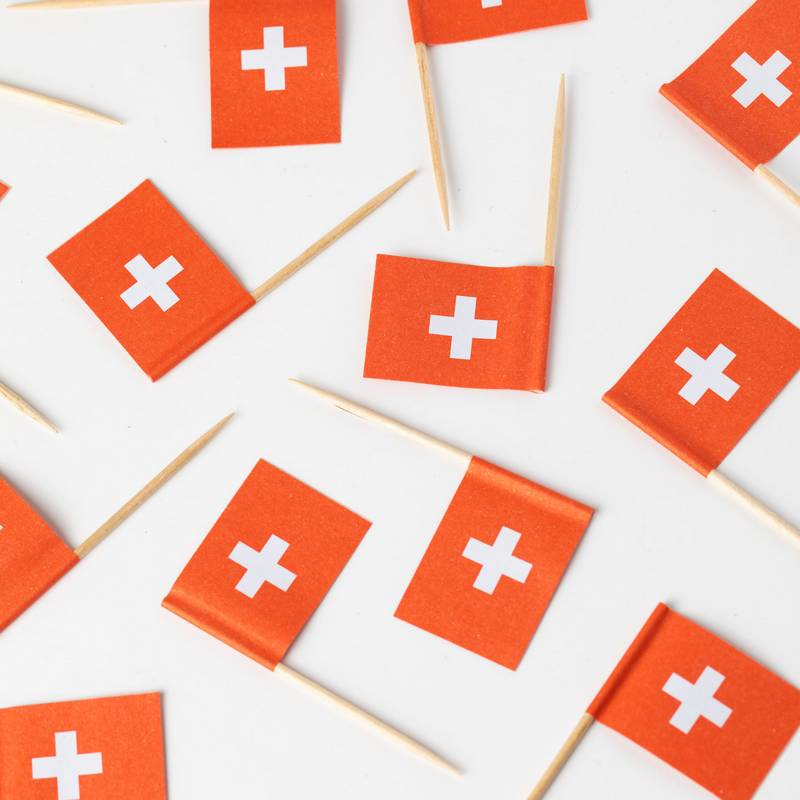 Schweiz Flag Madpinde - 50 stk | Schweiz Kagepinde - Temashop