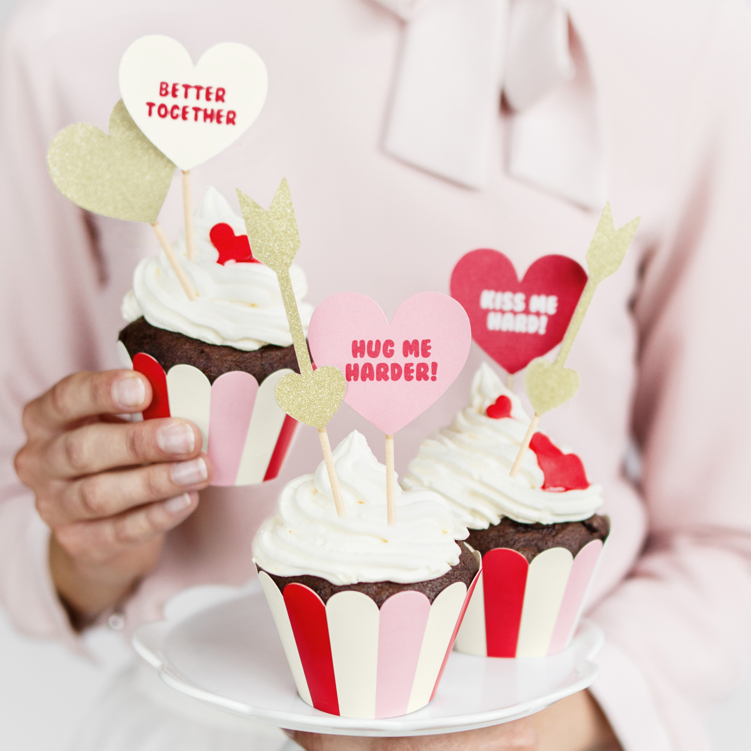Sweet Love Cupcake Wrappers - 6 stk (5 x 7,5 x 5 cm) | Valentinsdag Cupcake Forme & Wrappers - Temashop