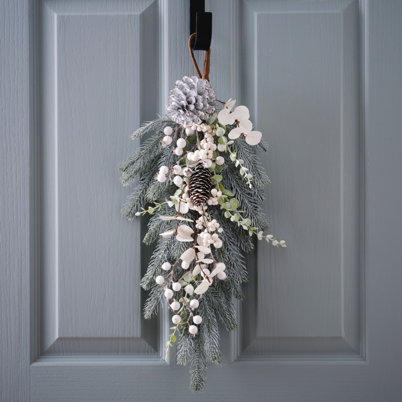 Vintergrøn Dørdekoration - 1 stk (50 cm) | Julepynt Vægopsats - Temashop