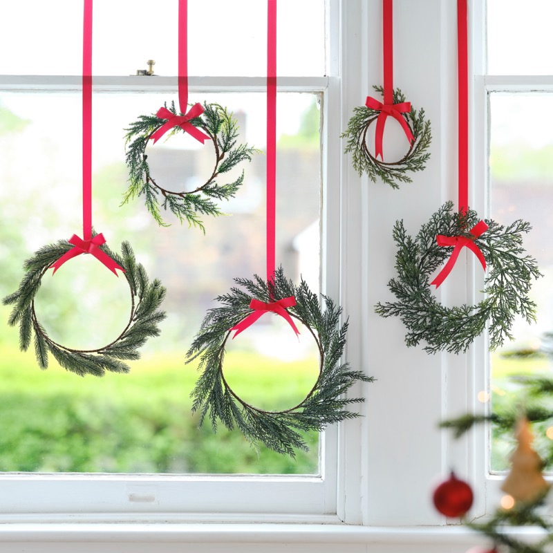 Vintergrøn Mini Julekranse - 5 stk (10 - 20 cm) | Julepynt Vægopsats - Temashop